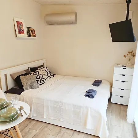 Tihase Tiny House With Free Bike Use * טאלין